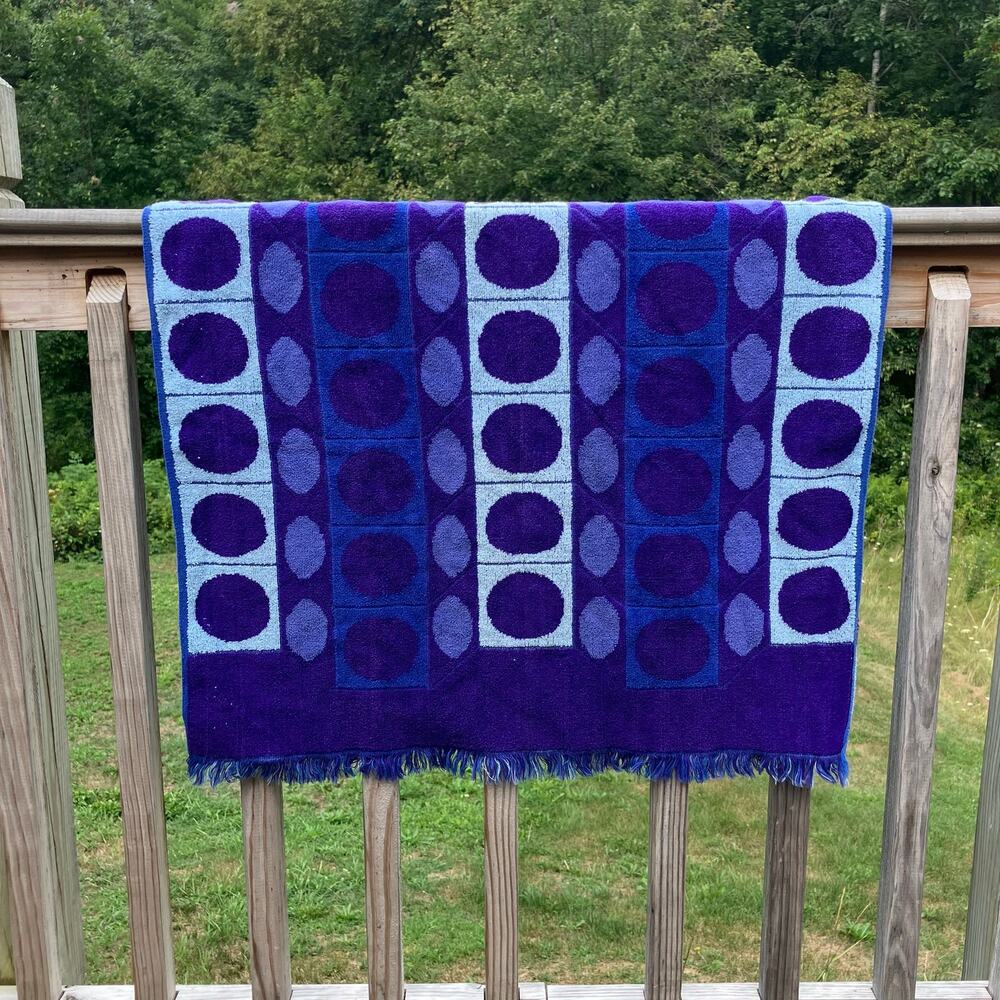 Vintage 70s Yves Saint Laurent x Fieldcrest purple blue retro dot bath towel